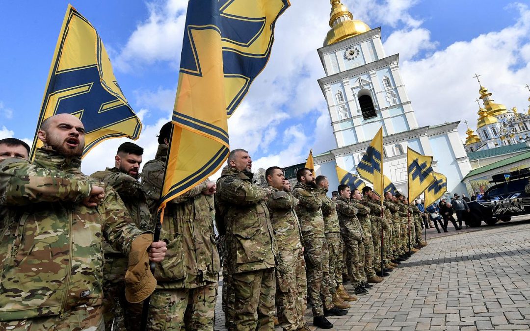 Die ukrainische Hafenstadt Mariupol wird vor allem vom „Asow“-Regiment